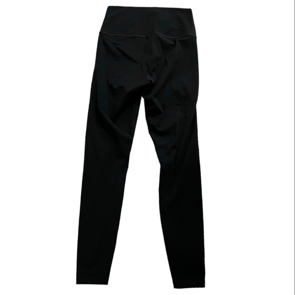 Everlane Women’s Black Athletic Perform Ankle Seamless Leggings Medium - Picture 3 of 4